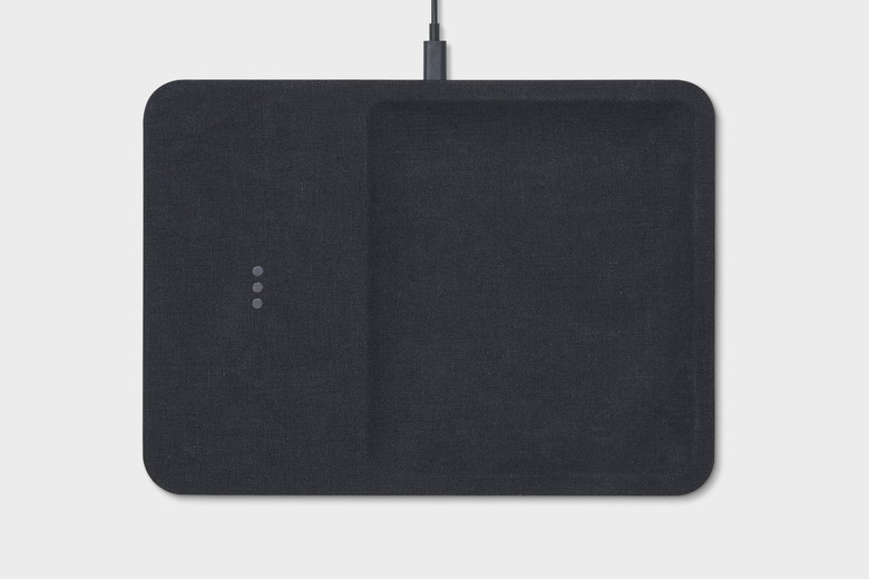 Courant Catch:3 Essentials Wireless Charger