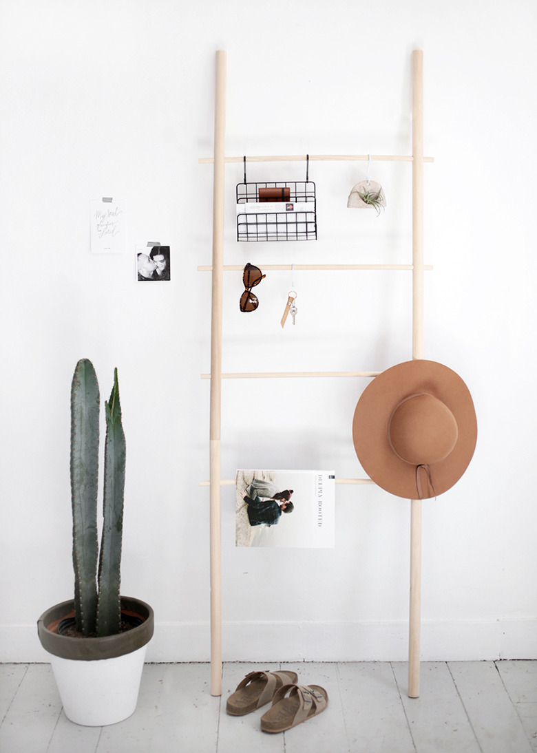 DIY wood dowel blanket rack with accessories
