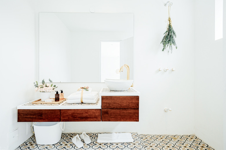 The Helen room bath Casa Legado