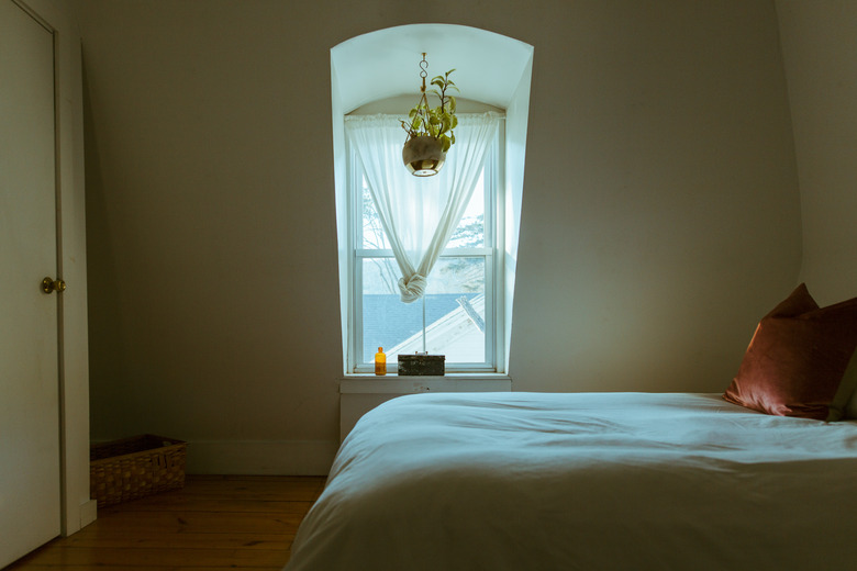 brushland eating house