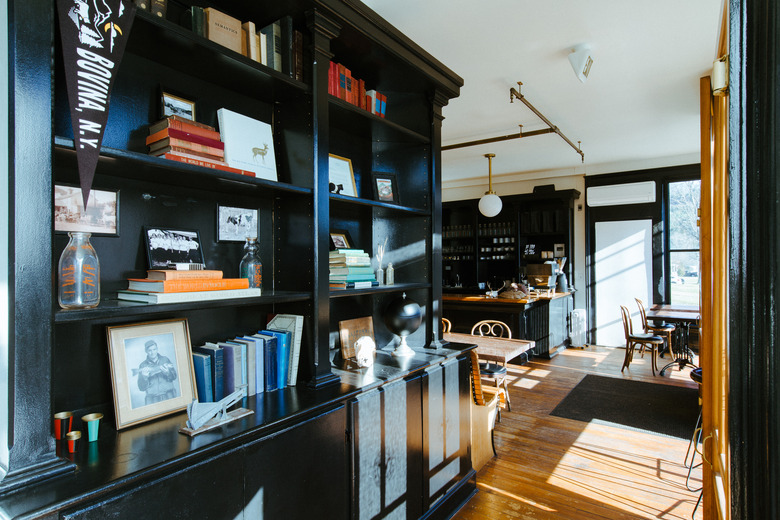 brushland eating house