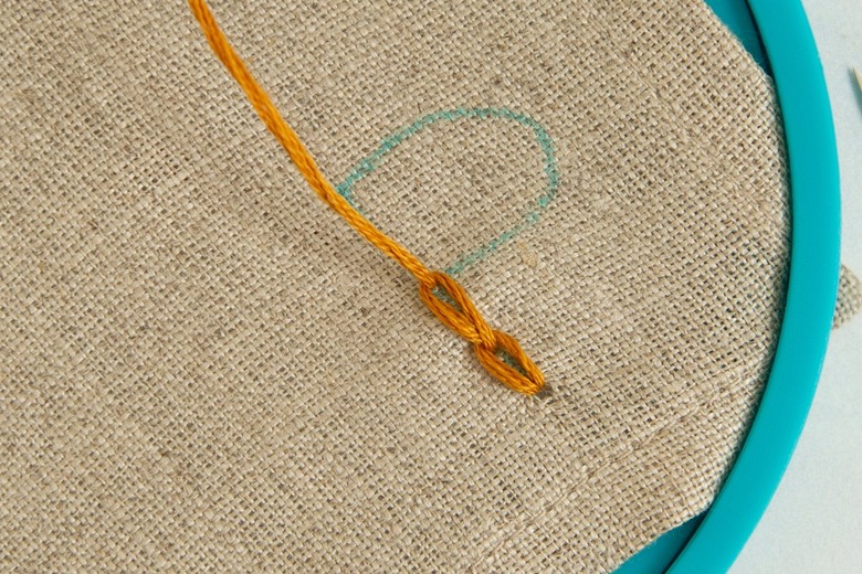 Chain stitch tutorial on linen napkin