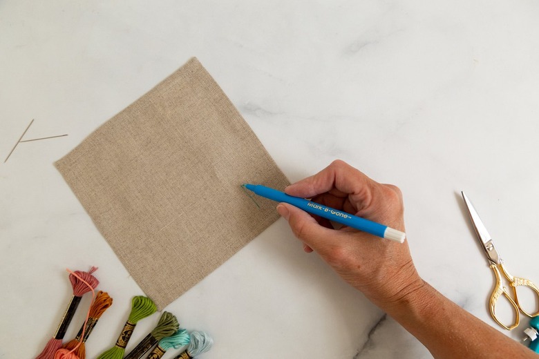 Chain stitch tutorial on linen napkin