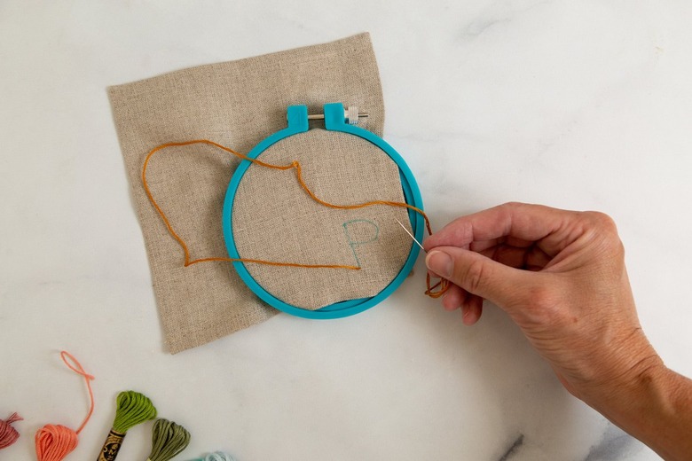 Chain stitch tutorial on linen napkin