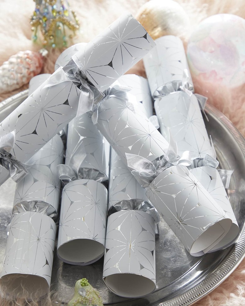 silver geometric christmas crackers
