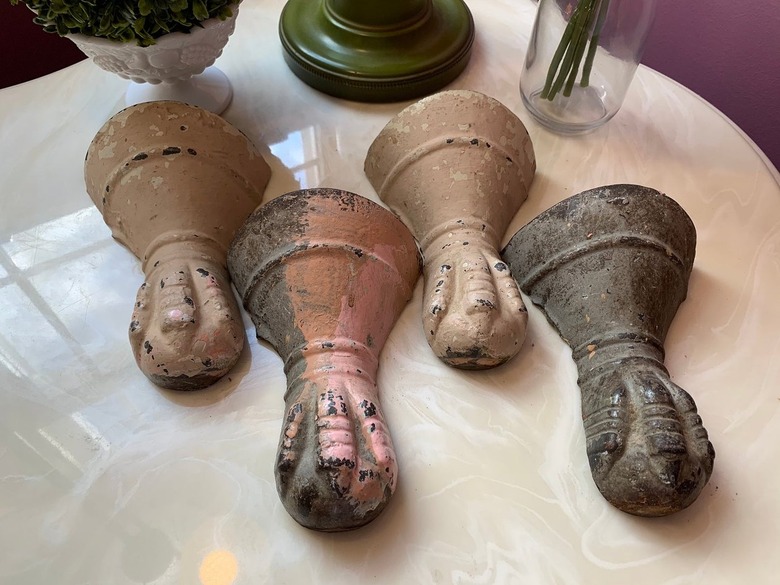 eagle clawfoot metal