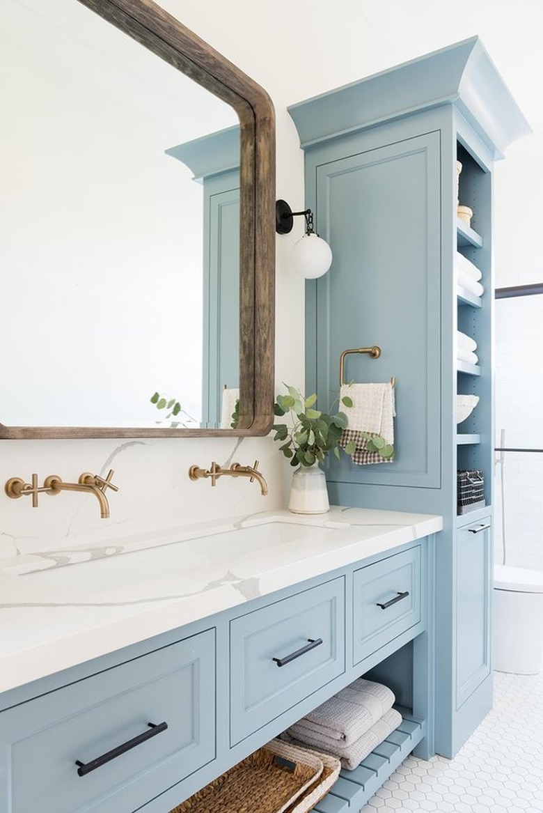 coastal bathroom with large farmhouse mirror