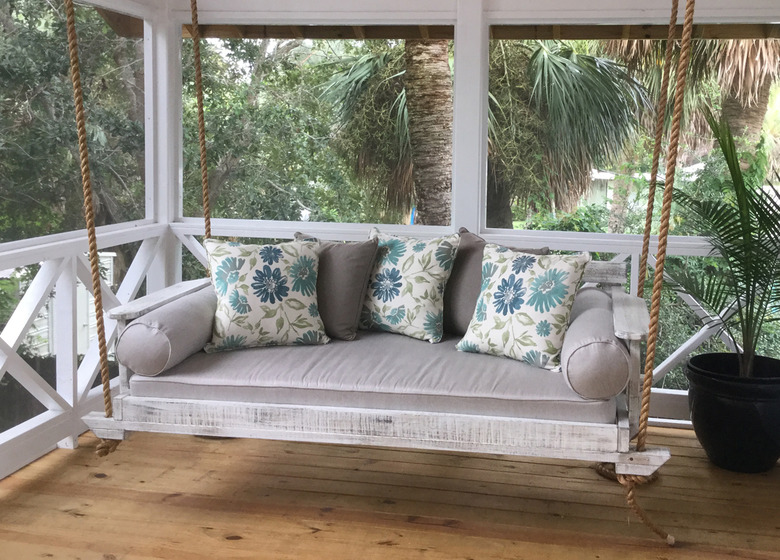 porch swing