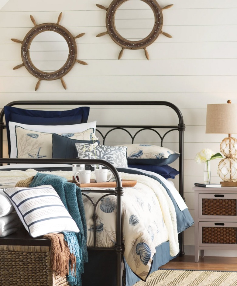 nautical bedroom