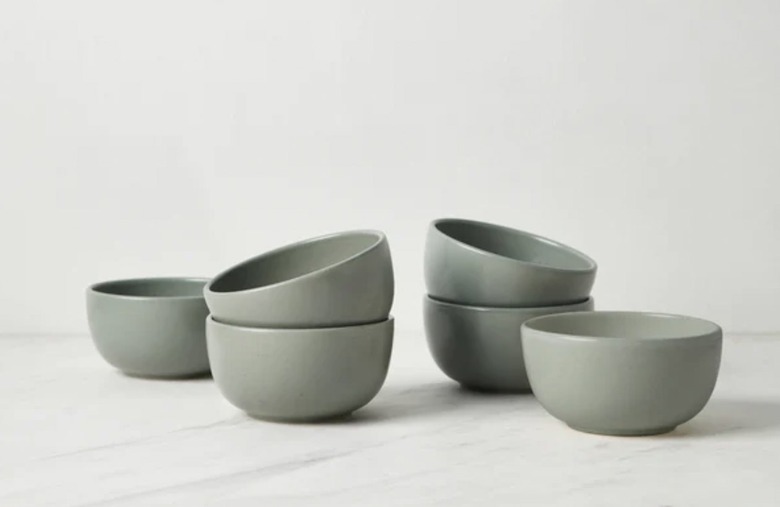 Casafina's Pacific Fruit Bowls in Artichoke