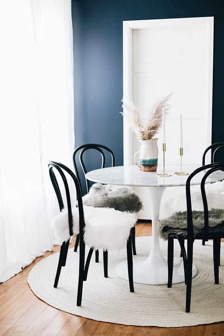 blue and white dining room