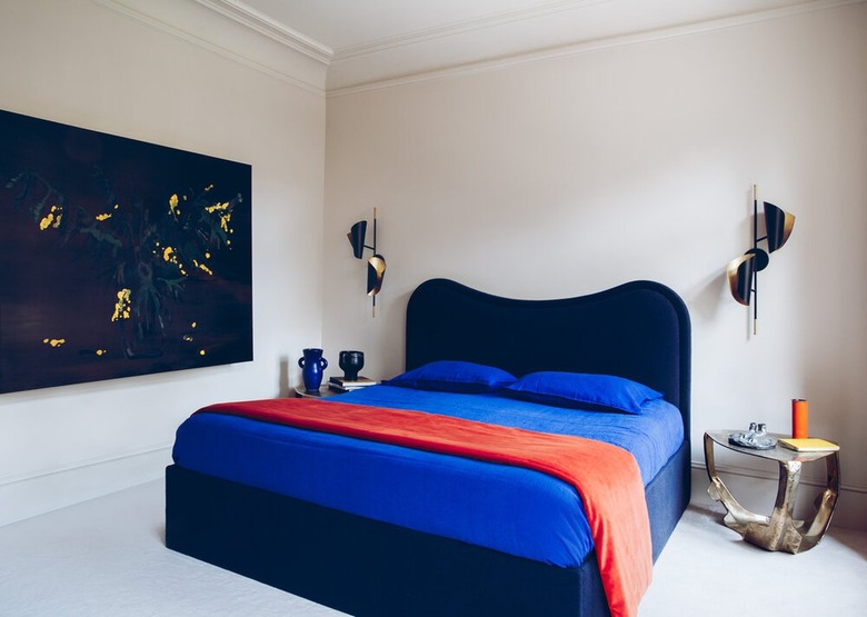 bedroom with navy blue