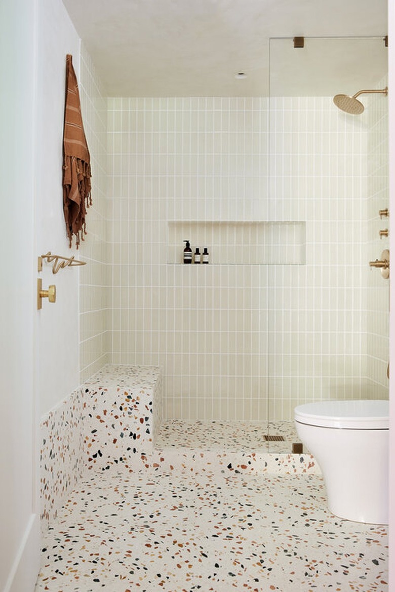 terra cotta and cream bathroom color idea
