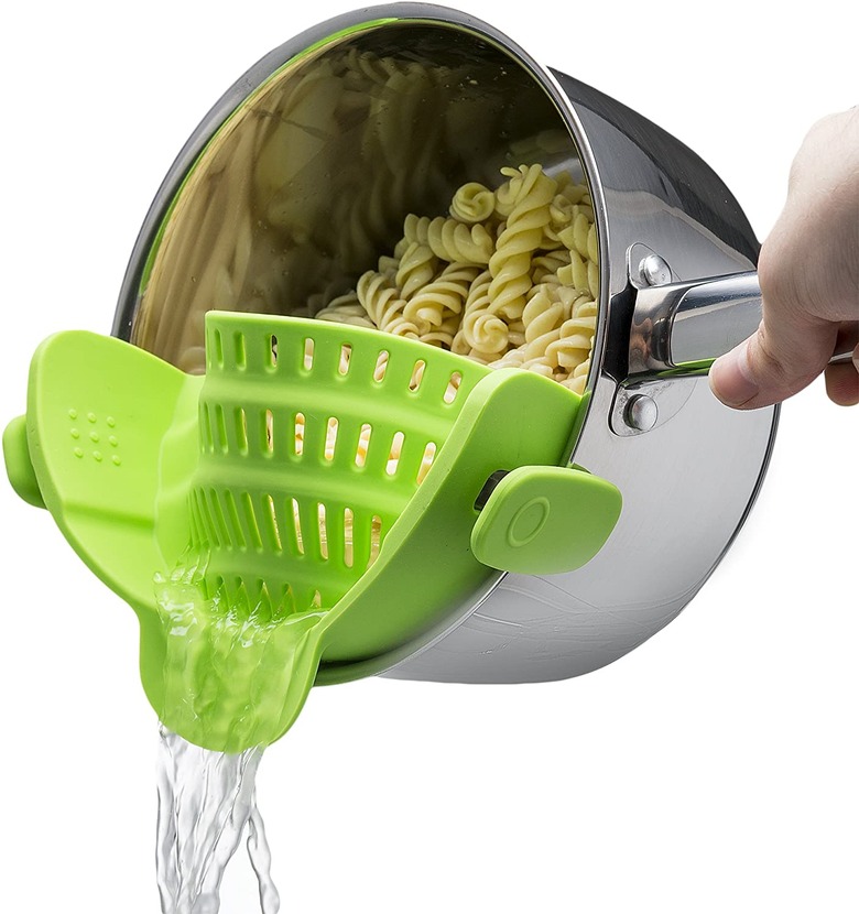 clip-on colander