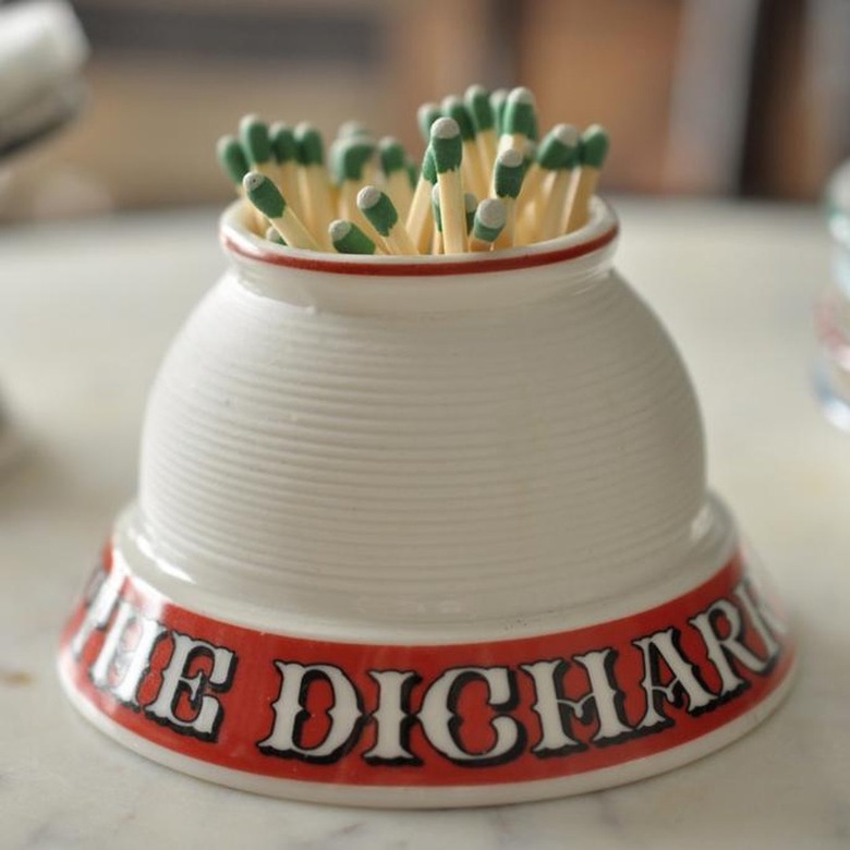 Dicharry French Match Strike