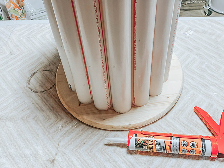 Allow the constructed table to dry for at least 24 hours.