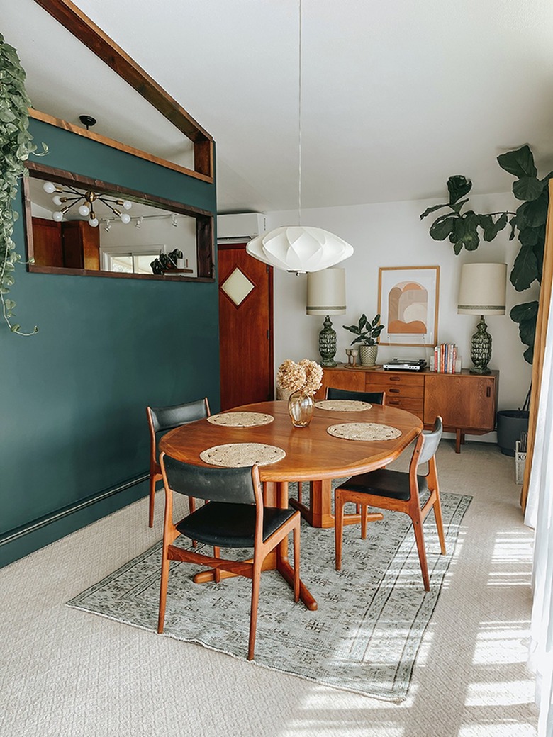 A drywall cutout allows more light to pass between rooms.