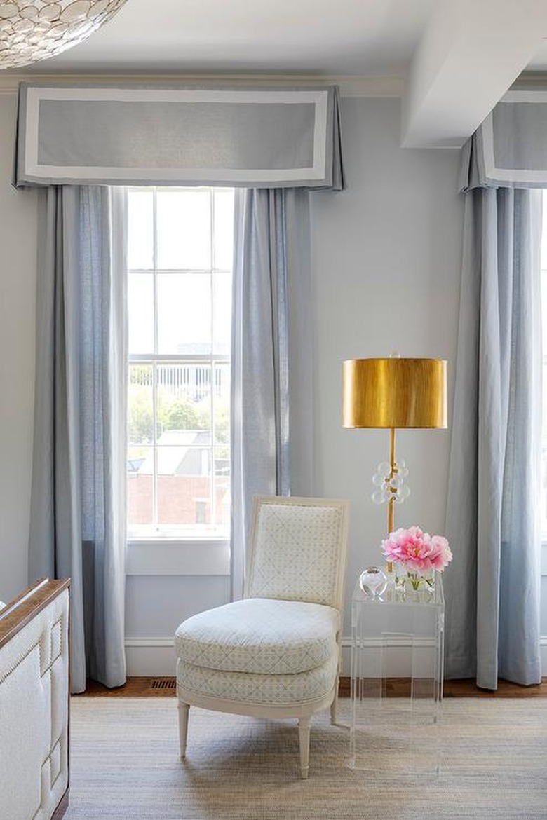 Bedroom with gray walls