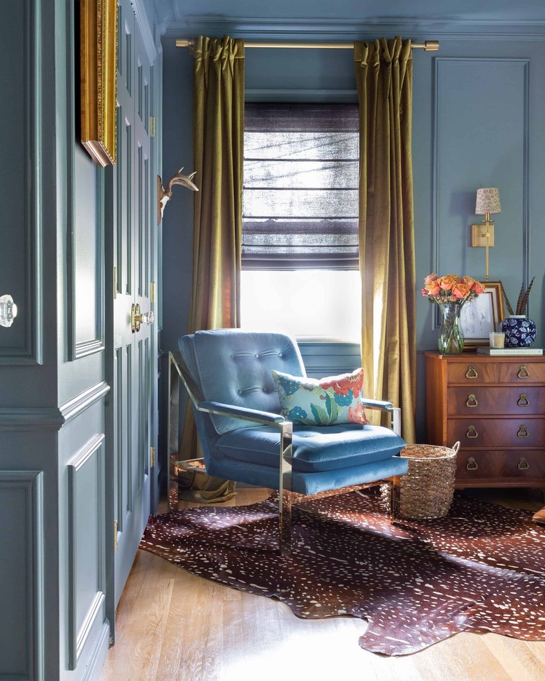 light blue walls with chartreuse curtains