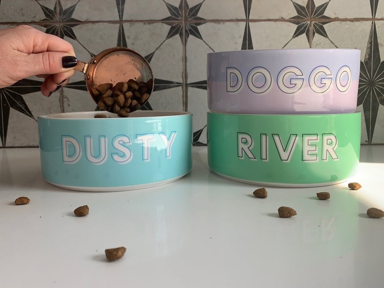 Custom pet food bowls