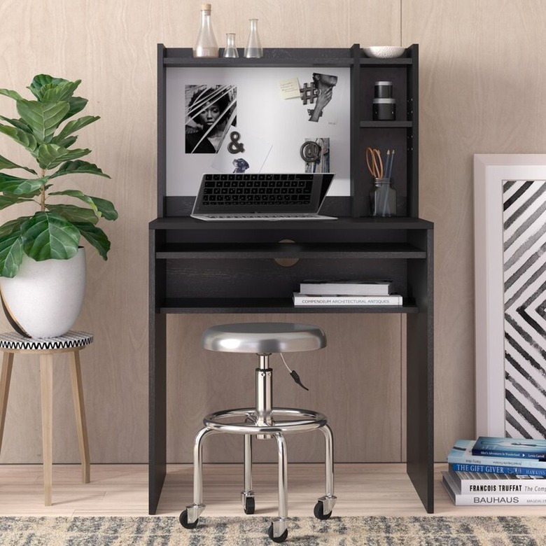 Wade Logan Devane Desk With Hutch