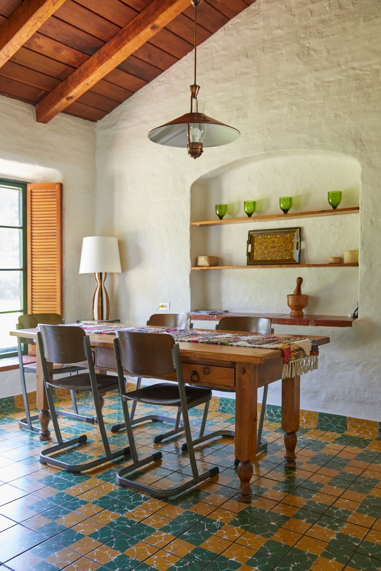 wall niche with shelving