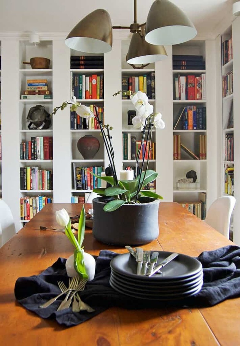Library behind a dining room