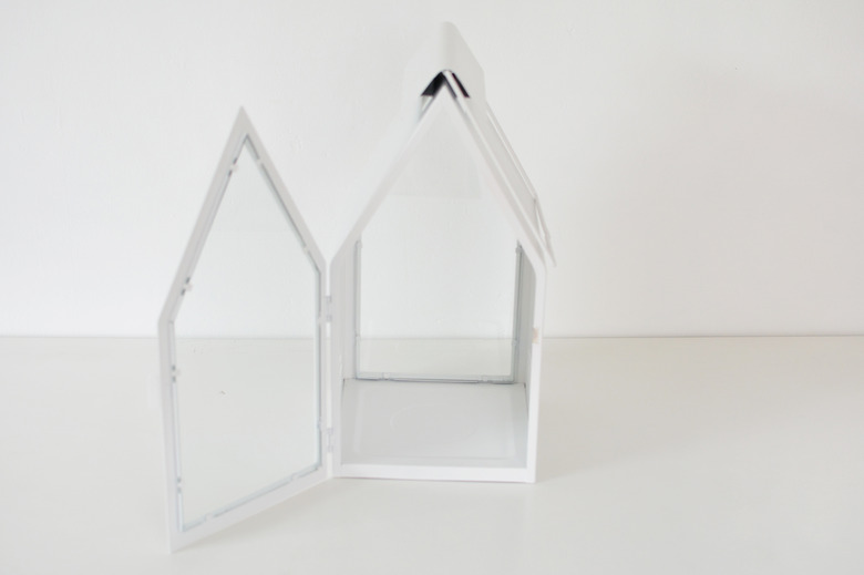 DIY Christmas Terrarium