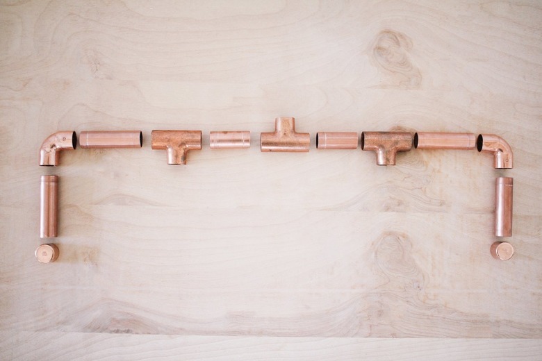 several short pieces of pipe