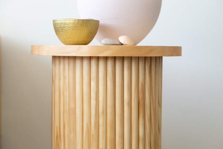 how to make a DIY fluted side table