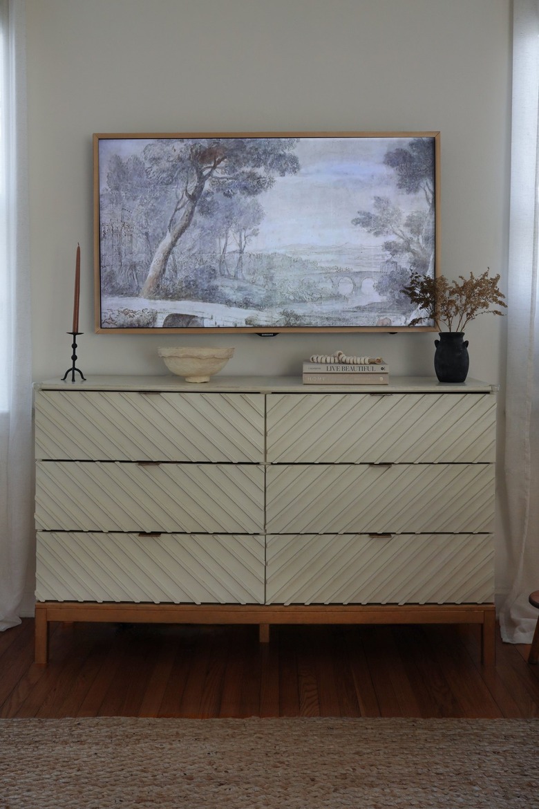 diy Samsung Frame tv above dresser in living room