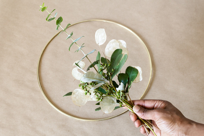 DIY Gold Hoop Wreath