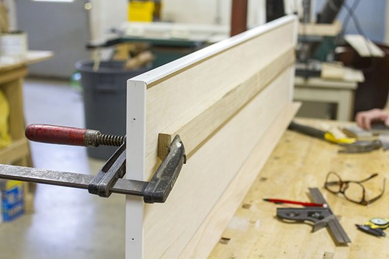 How to Make a Mod Painted Wood Headboard