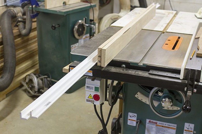 How to Make a Mod Painted Wood Headboard