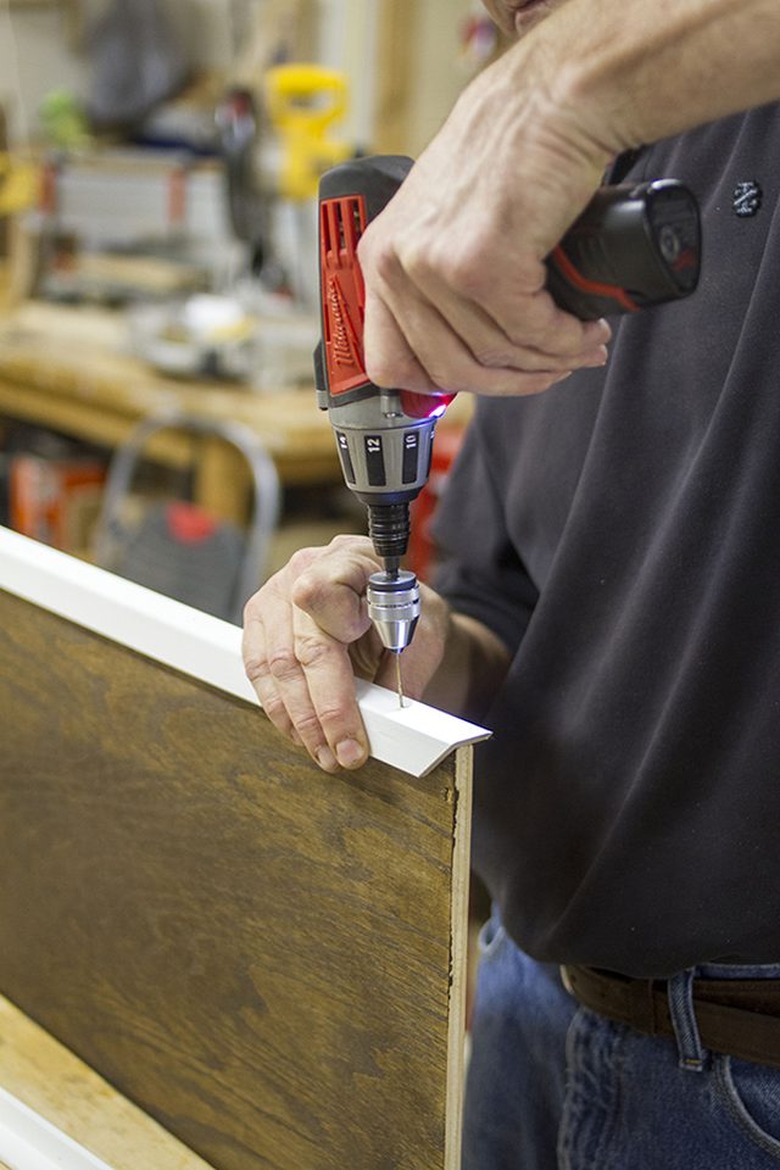 How to Make a Mod Painted Wood Headboard