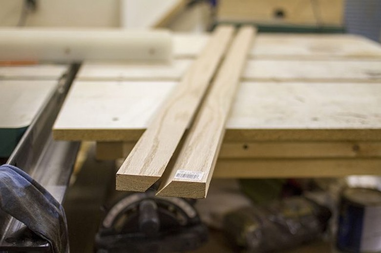 How to Make a Mod Painted Wood Headboard