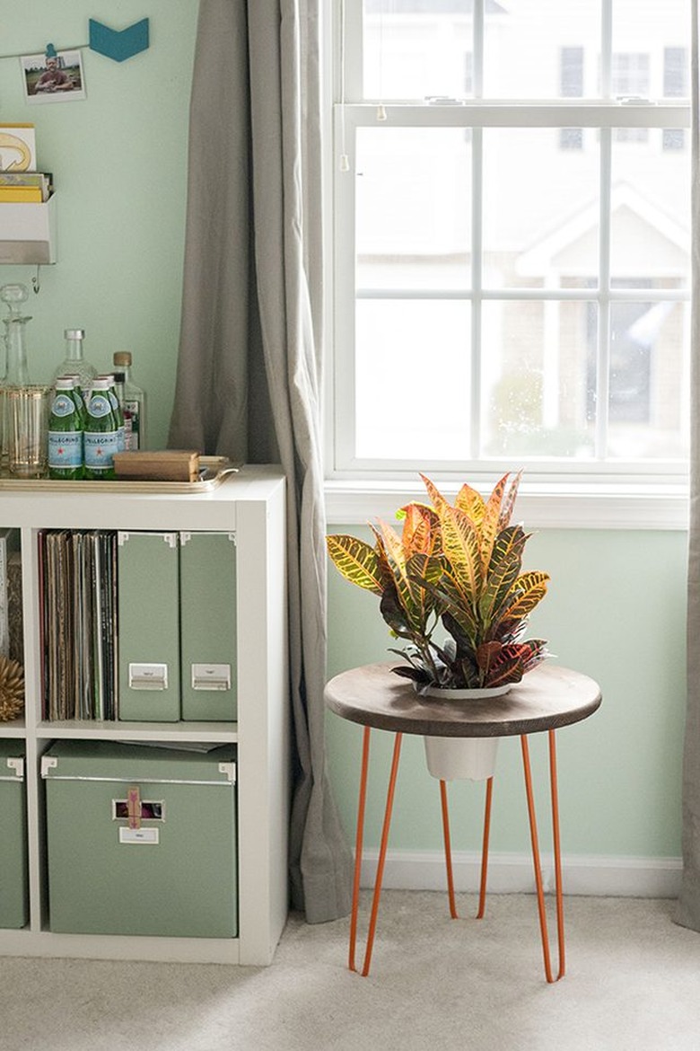DIY Modern Planter/Side Table Tutorial