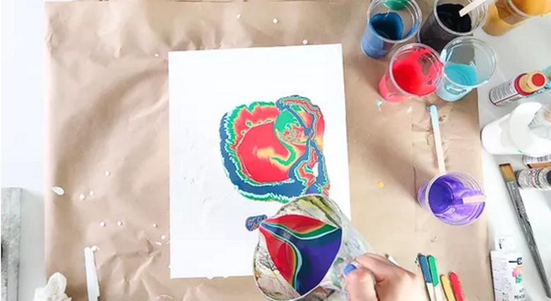 Acrylic pour painting method