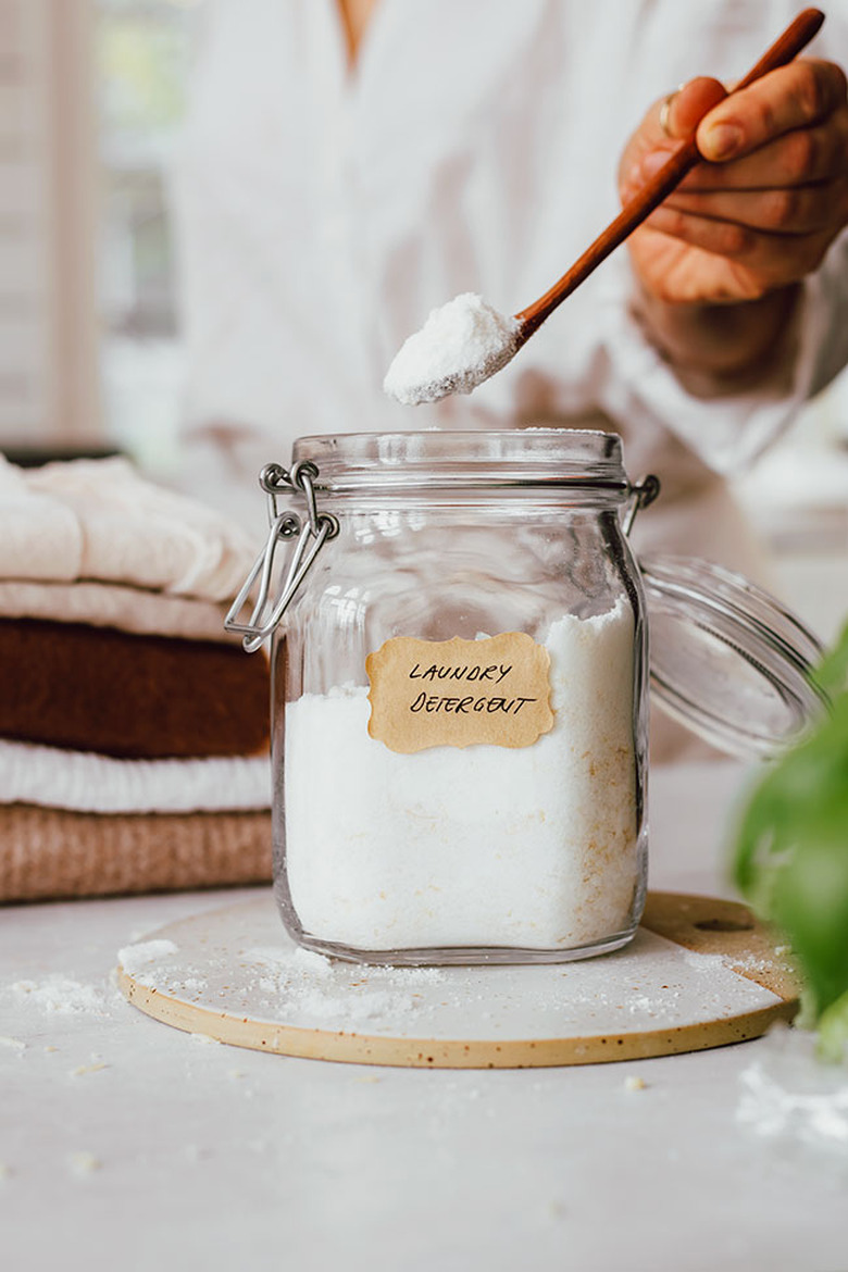 Homemade recipe for DIY laundry detergent for sensitive skin
