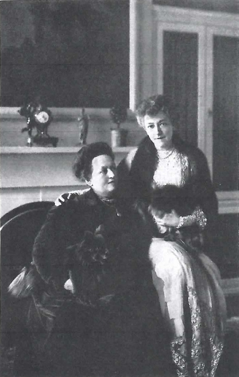 black and white photograph of Bessie Marbury and Elsie de Wolfe from My Crystal Ball