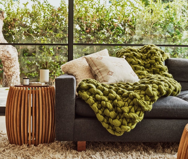Tan France x Etsy Chunky Knit Blanket