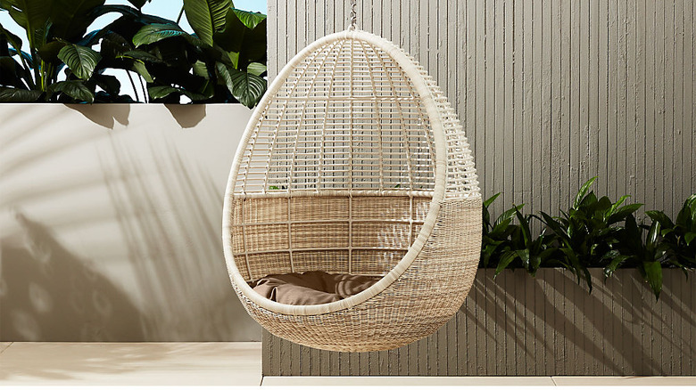 hanging egg chair