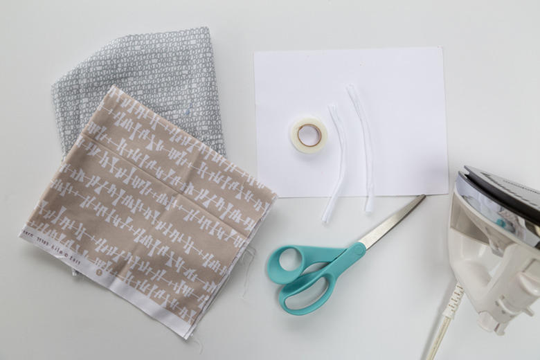 Easy No-Sew Face Mask Tutorial materials