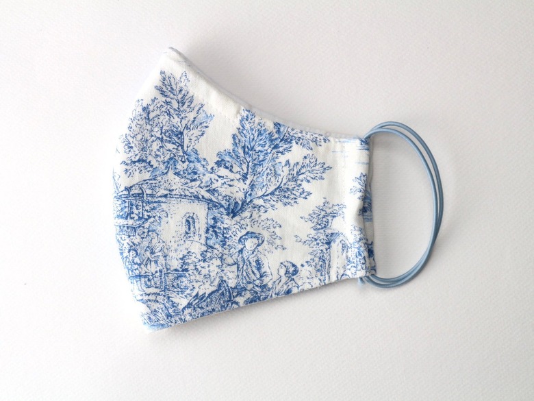 toile face mask