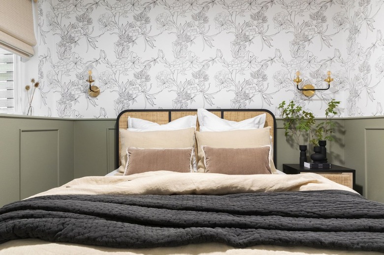 farmhouse bedroom decor