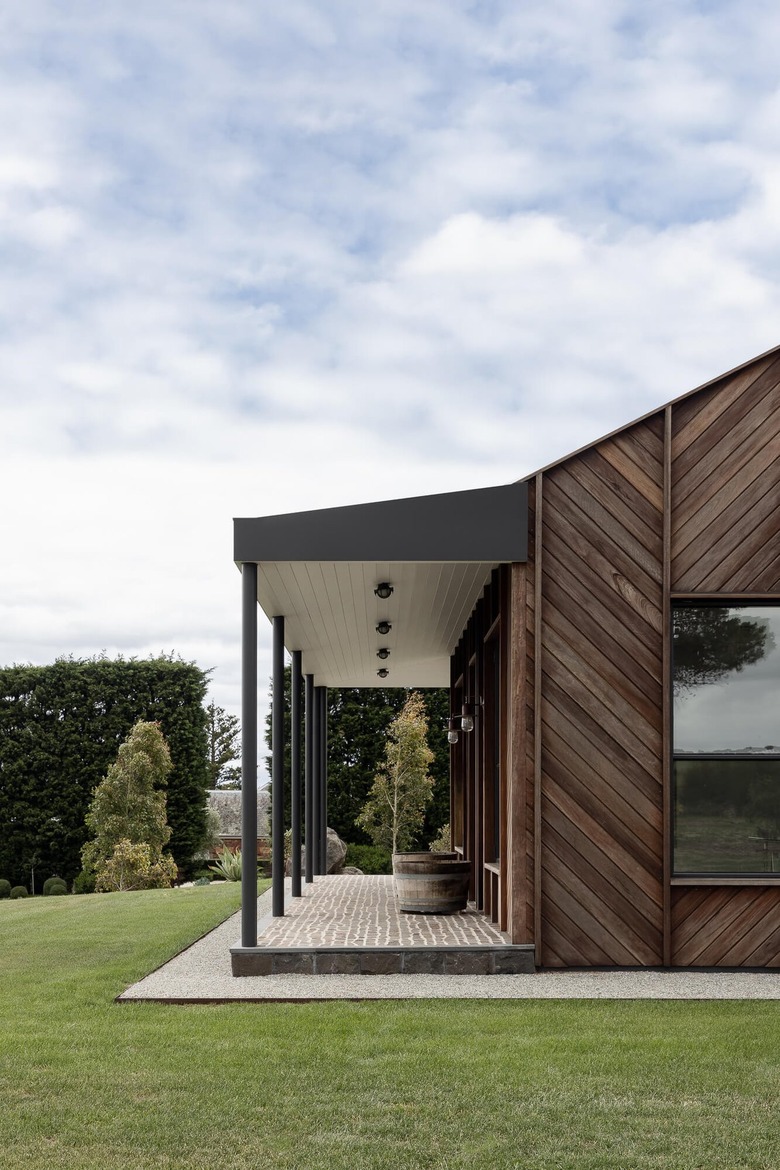 farmhouse exterior with modern and traditional details