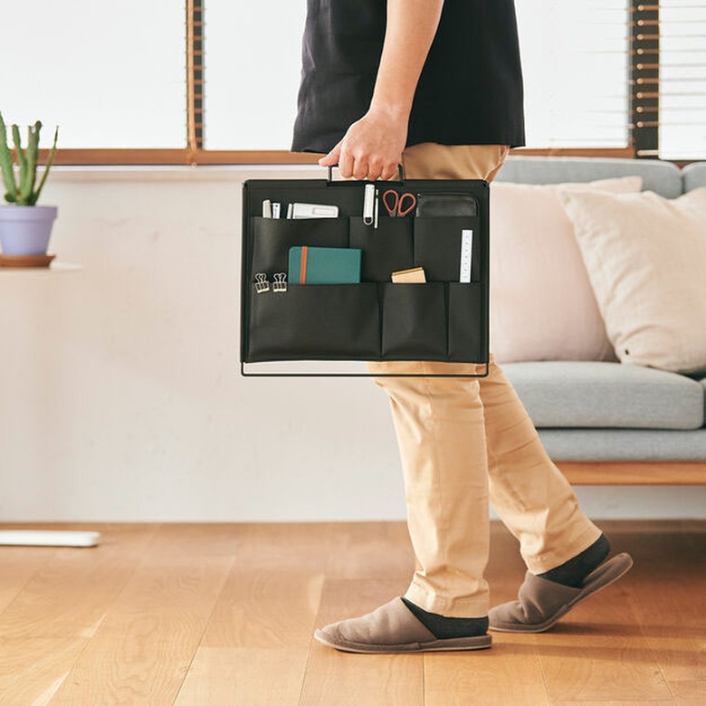 Portable desk organizer