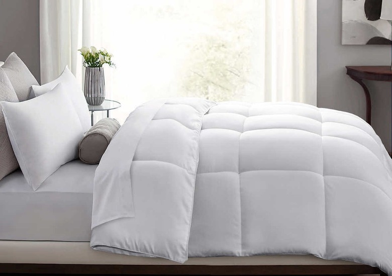 Microfiber Down Alternative Comforter