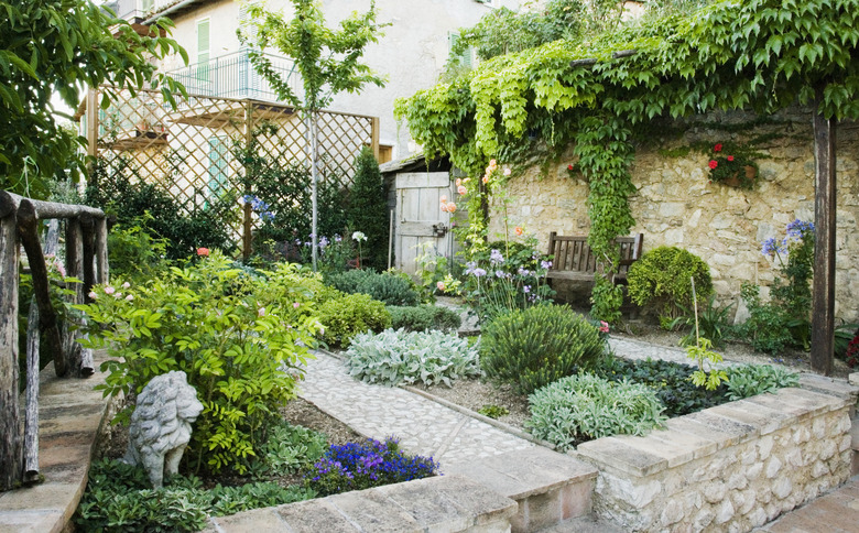 Patio garden