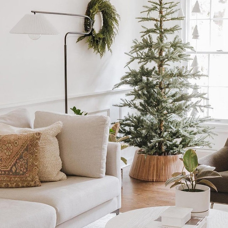 christmas tree collars